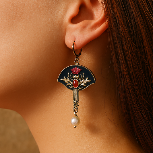 Aretes Boho con Perlas y Cristal Rojo